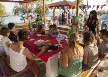 party mama's taper by the sea & Oneiromageiremata (9)
